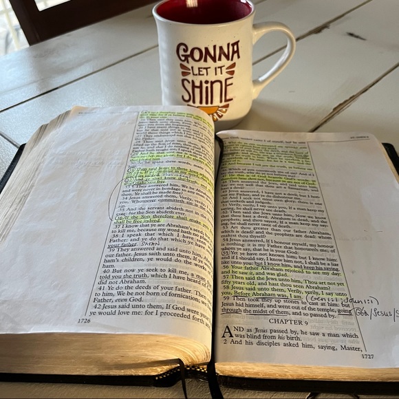 😻💕WELCOME TO MY CLOSET!!💕😻 - Picture 6 of 14